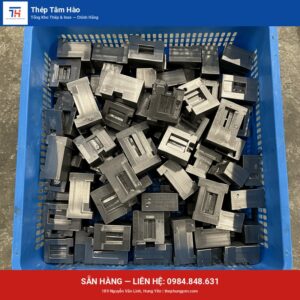Van bướm Trung Quốc tay quay — Thép Hưng Yên Tâm Hào